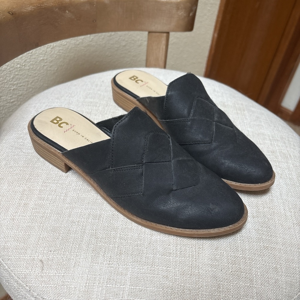 Women’s Black Mules size 6